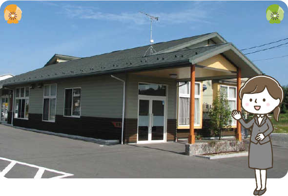 介護施設で働く人達が集まっているイラスト